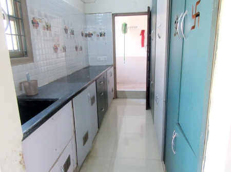 4) Li id 393 - Kitchen.jpg
